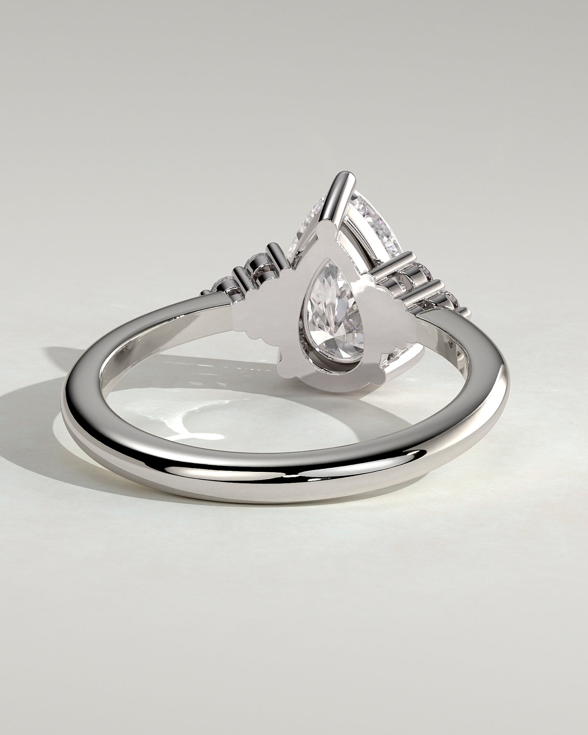 MET 0081 - 2 ct center stone - 18k White Gold source reference - setting detail view