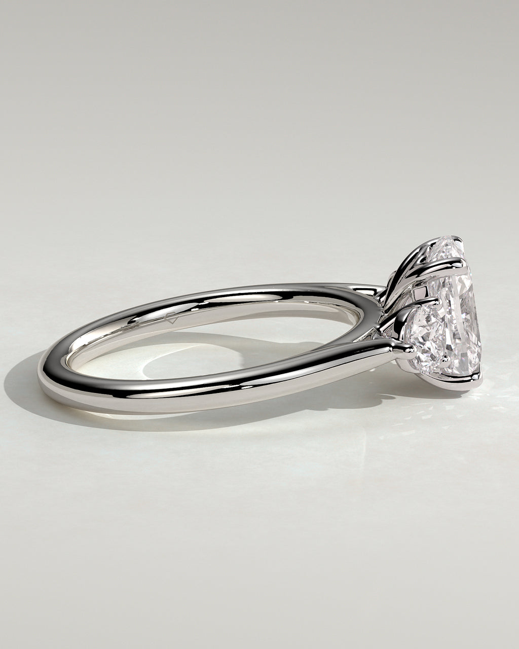 MET 0083 - 2 ct center stone - 18k White Gold source reference - setting detail view