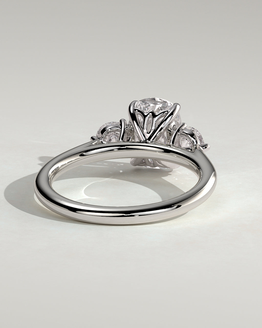 MET 0083 - 2 ct center stone - 18k White Gold source reference - setting detail view