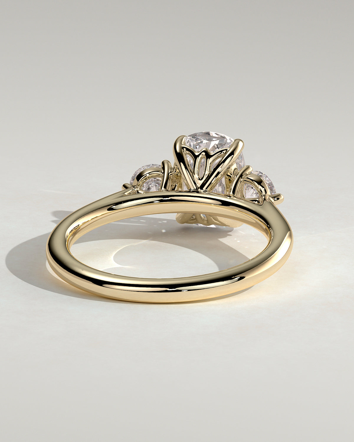 MET 0083 - 2 ct center stone - 18k Yellow Gold source reference - setting detail view