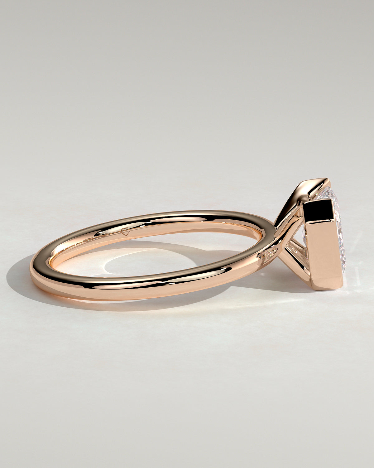 MET 0092 - 2 ct center stone - 18k Rose Gold source reference - setting detail view