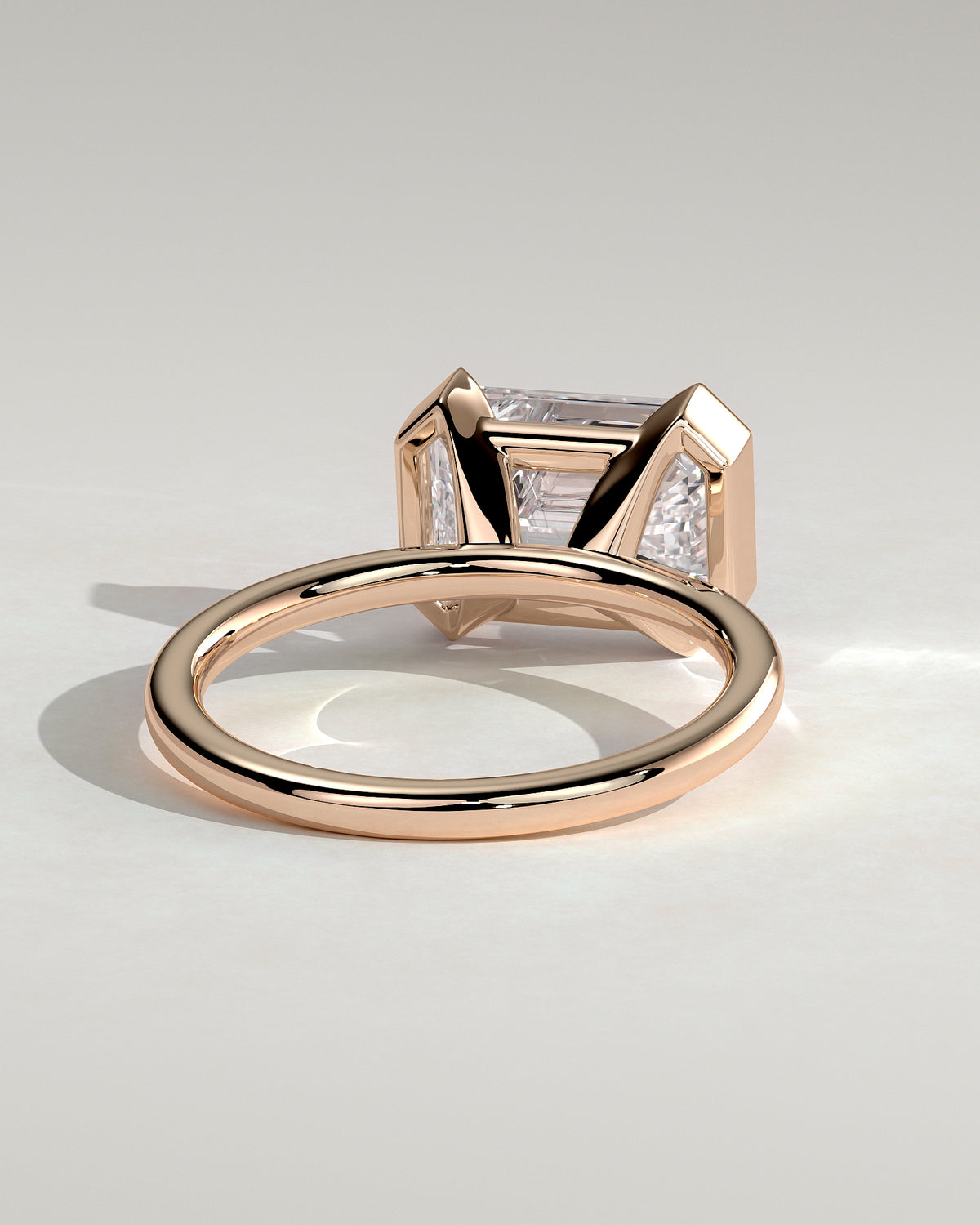 MET 0092 - 4 ct center stone - 18k Rose Gold source reference - setting detail view