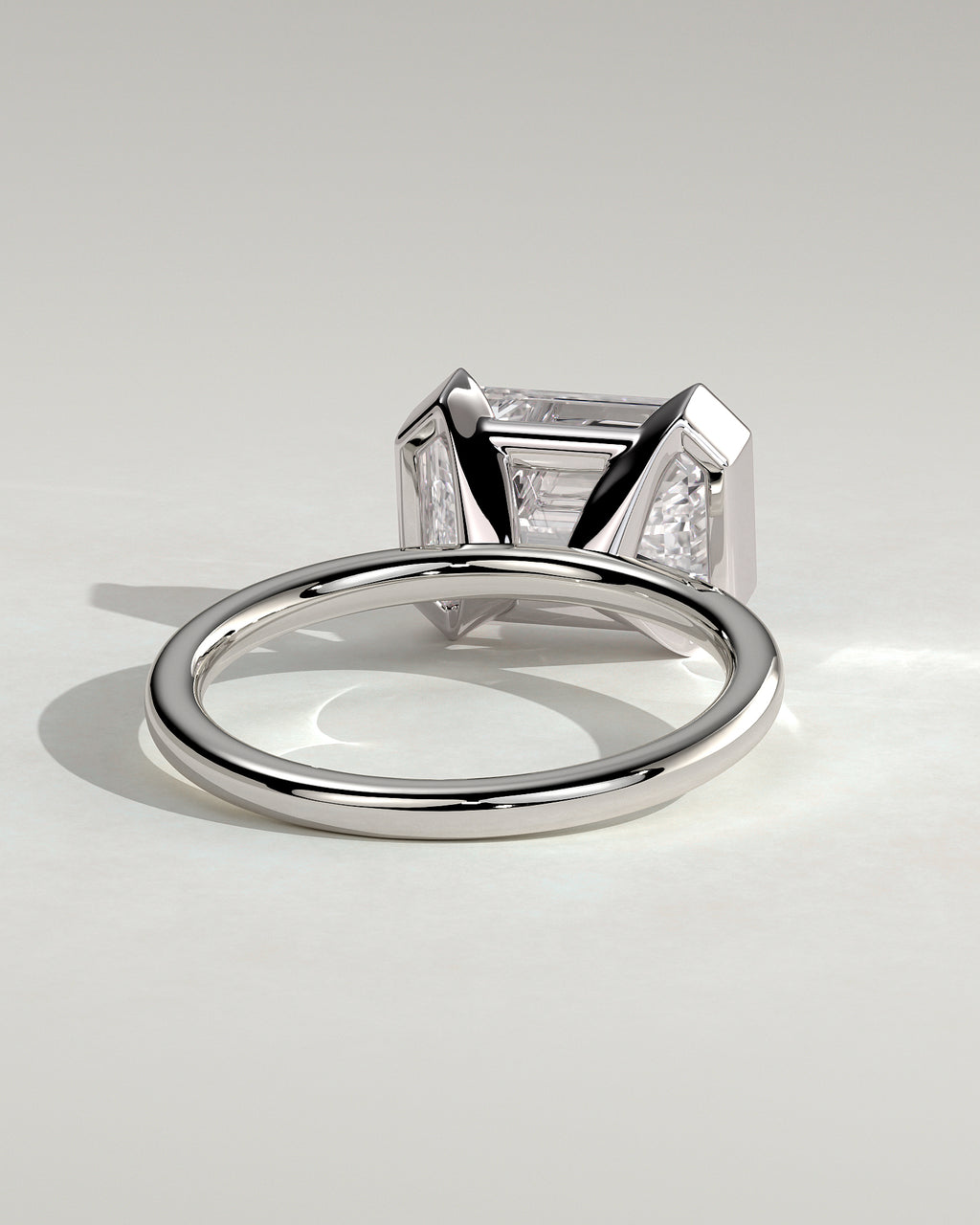 MET 0092 - 4 ct center stone - 18k White Gold source reference - setting detail view