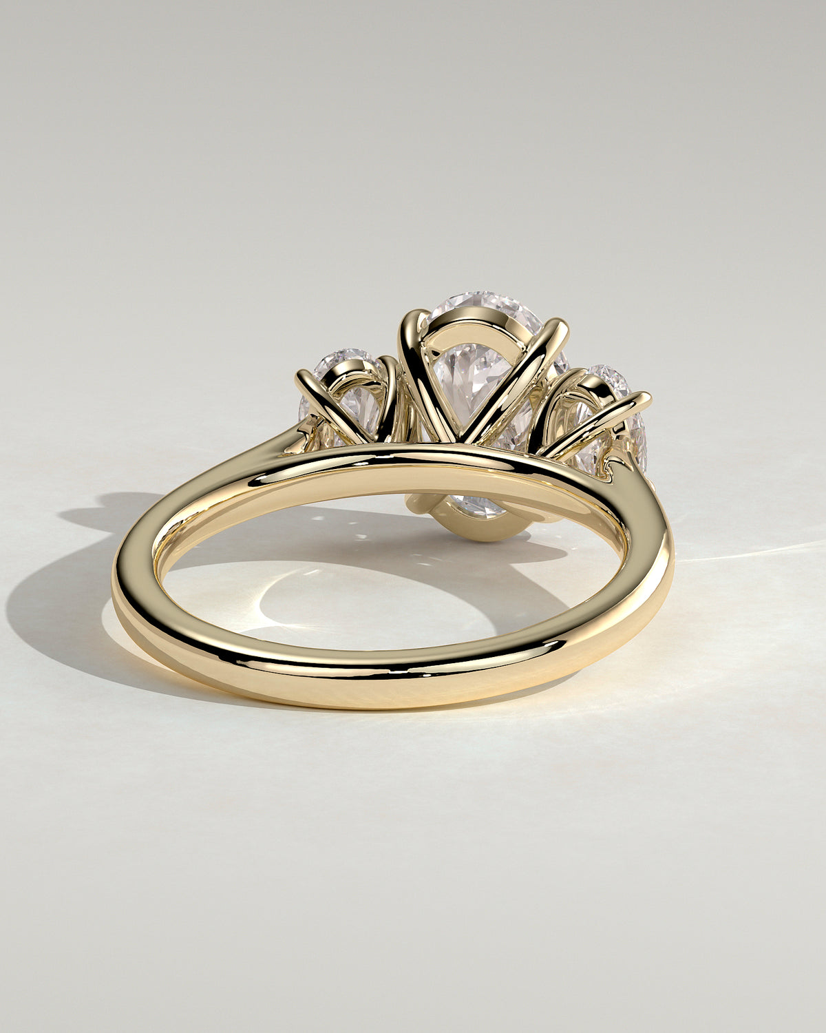 MET 0093 - 2 ct center stone - 18k Yellow Gold source reference - setting detail view