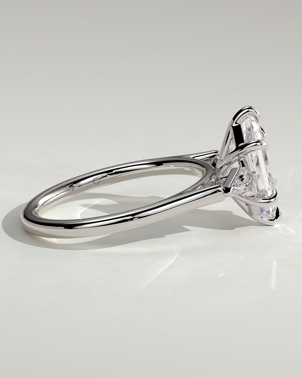 MET 0095 - 2 ct center stone - 18k White Gold source reference - setting detail view