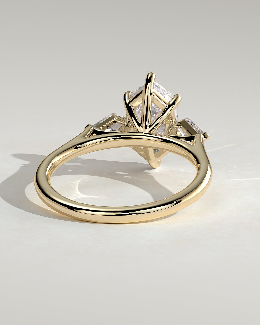 MET 0095 - 2 ct center stone - 18k Yellow Gold source reference - setting detail view