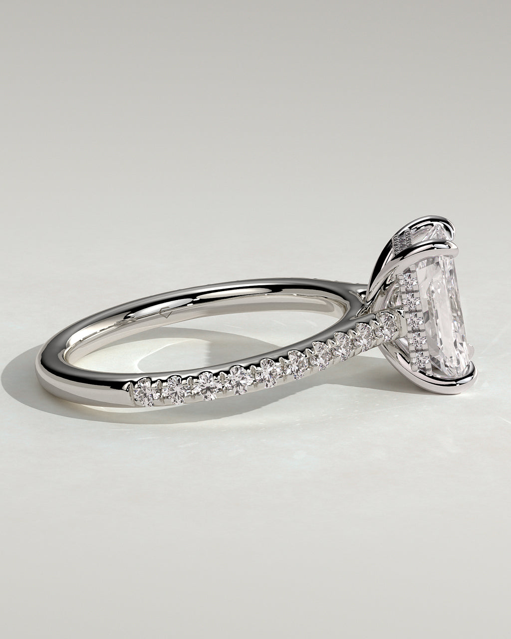 MET 0101 - 2 ct center stone - 18k White Gold source reference - setting detail view