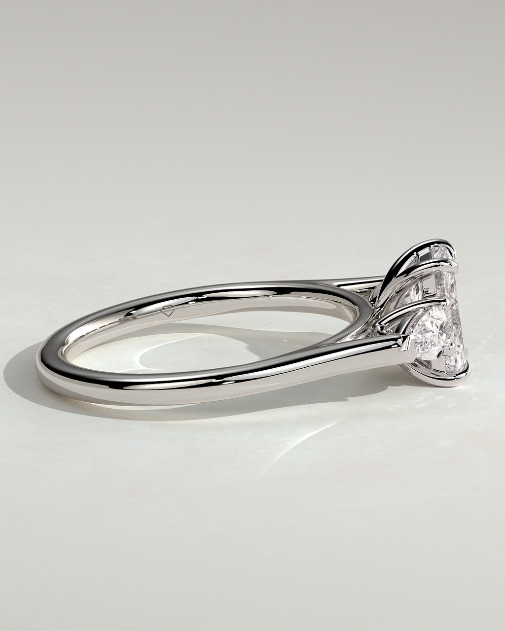 MET 0102 - 1 ct center stone - 18k White Gold source reference - setting detail view