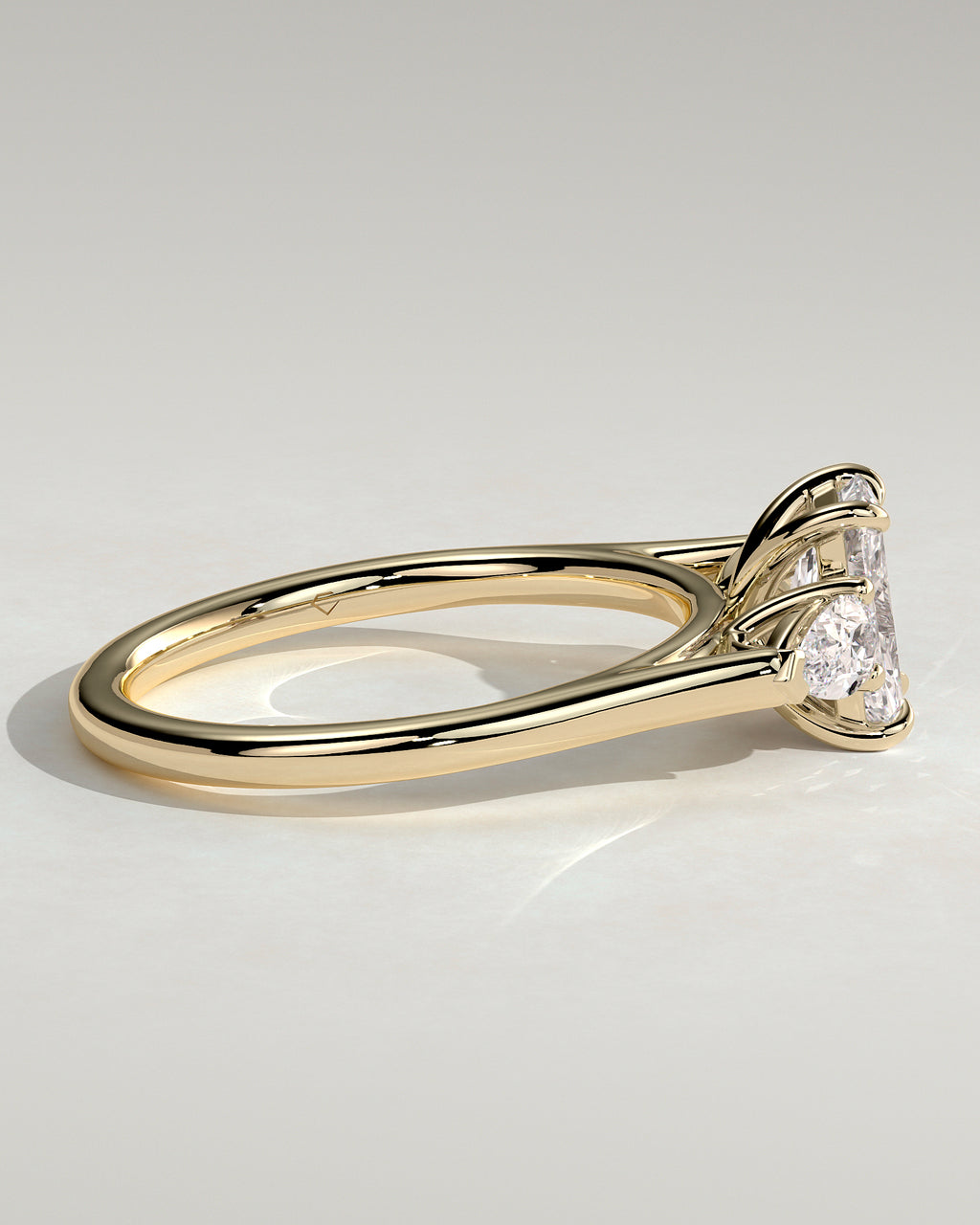 MET 0102 - 1 ct center stone - 18k Yellow Gold source reference - setting detail view