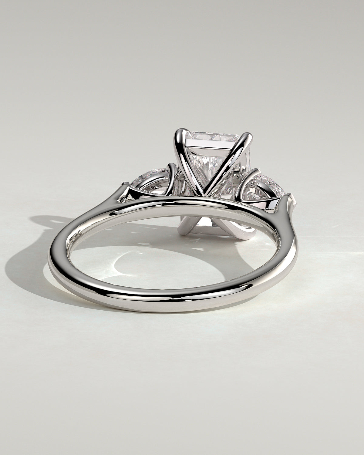 MET 0102 - 2 ct center stone - 18k White Gold source reference - setting detail view