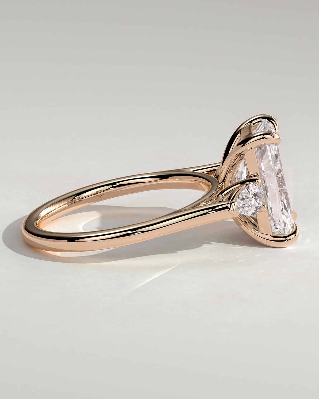 MET 0102 - 4 ct center stone - 18k Rose Gold source reference - setting detail view