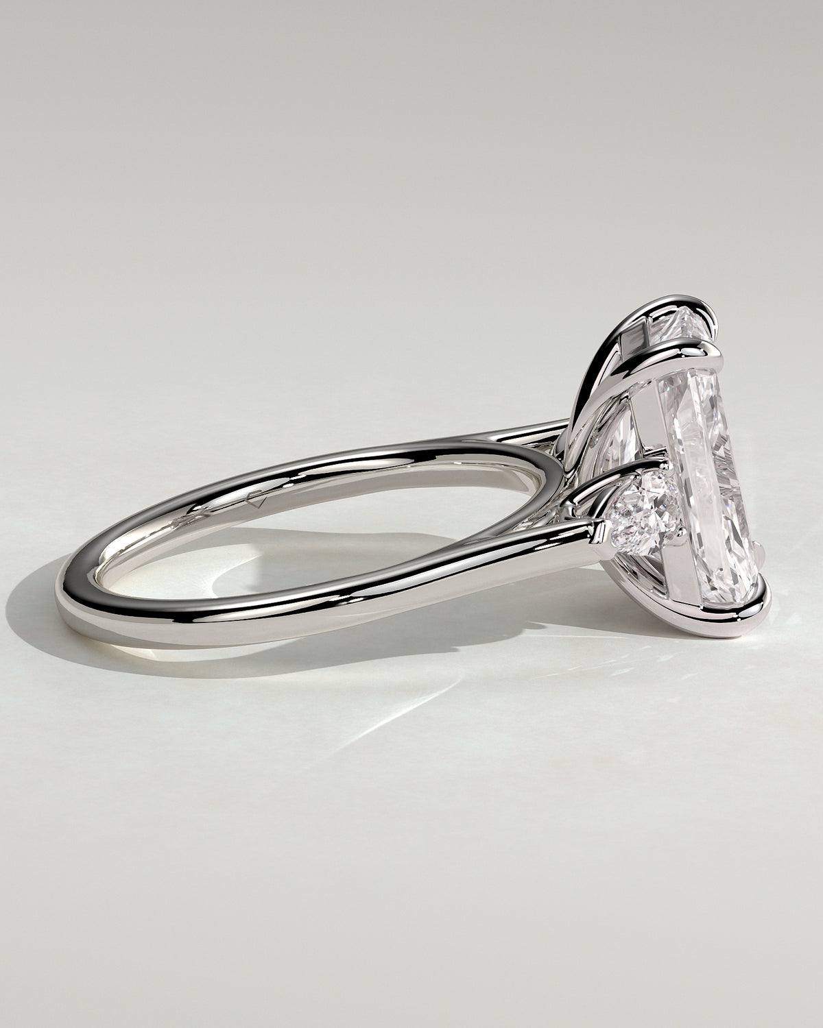 MET 0102 - 4 ct center stone - 18k White Gold source reference - setting detail view