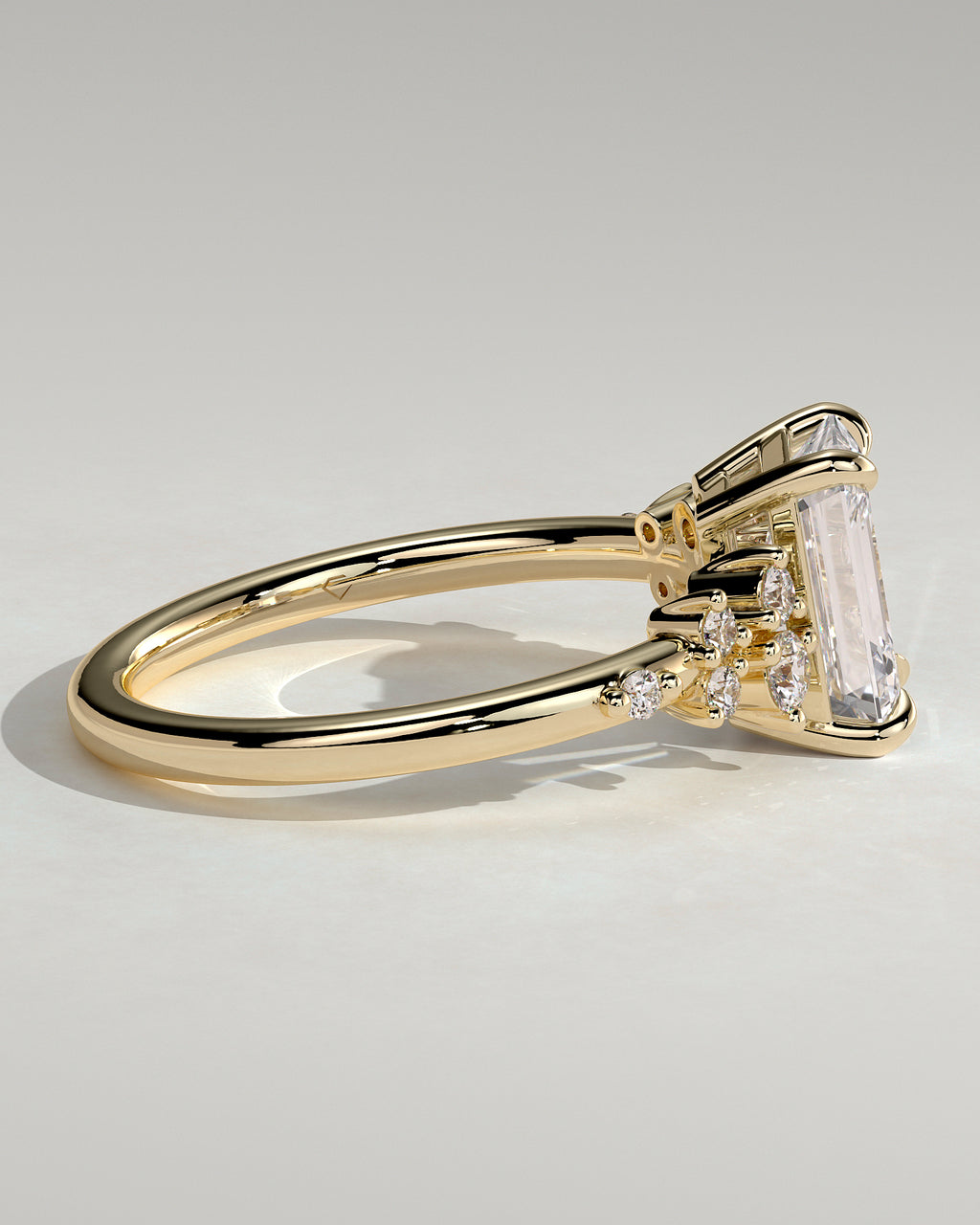 MET 0104 - 2 ct center stone - 18k Yellow Gold source reference - setting detail view
