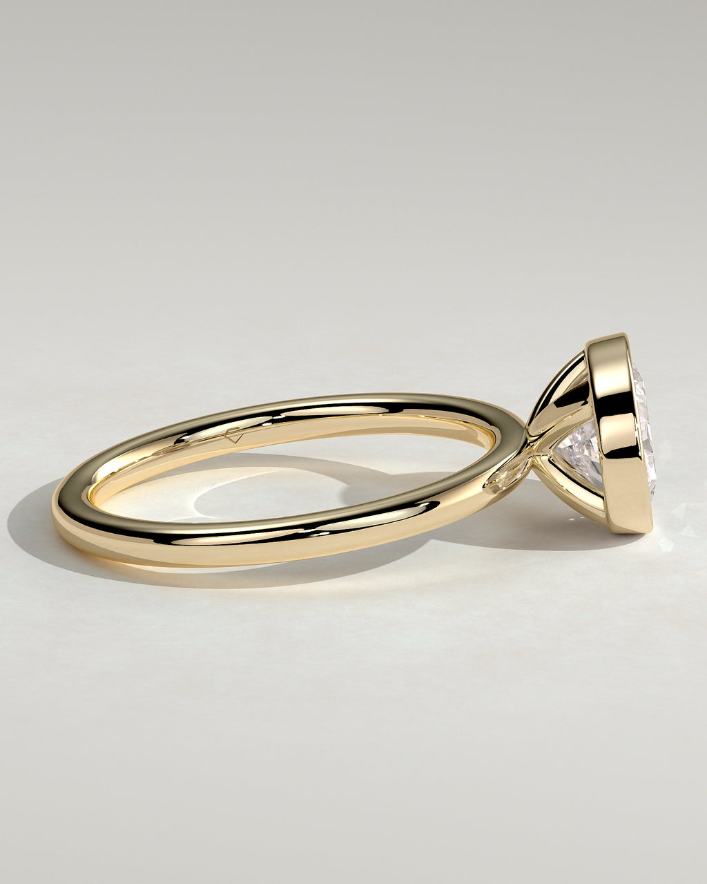 MET 0105 - 2 ct center stone - 18k Yellow Gold source reference - setting detail view