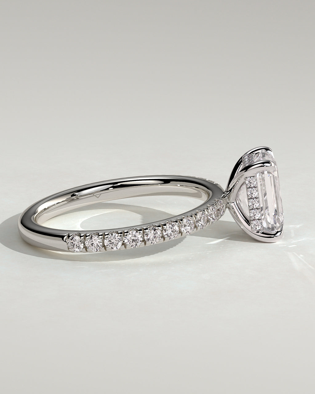 MET 0113 - 2 ct center stone - 18k White Gold source reference - setting detail view