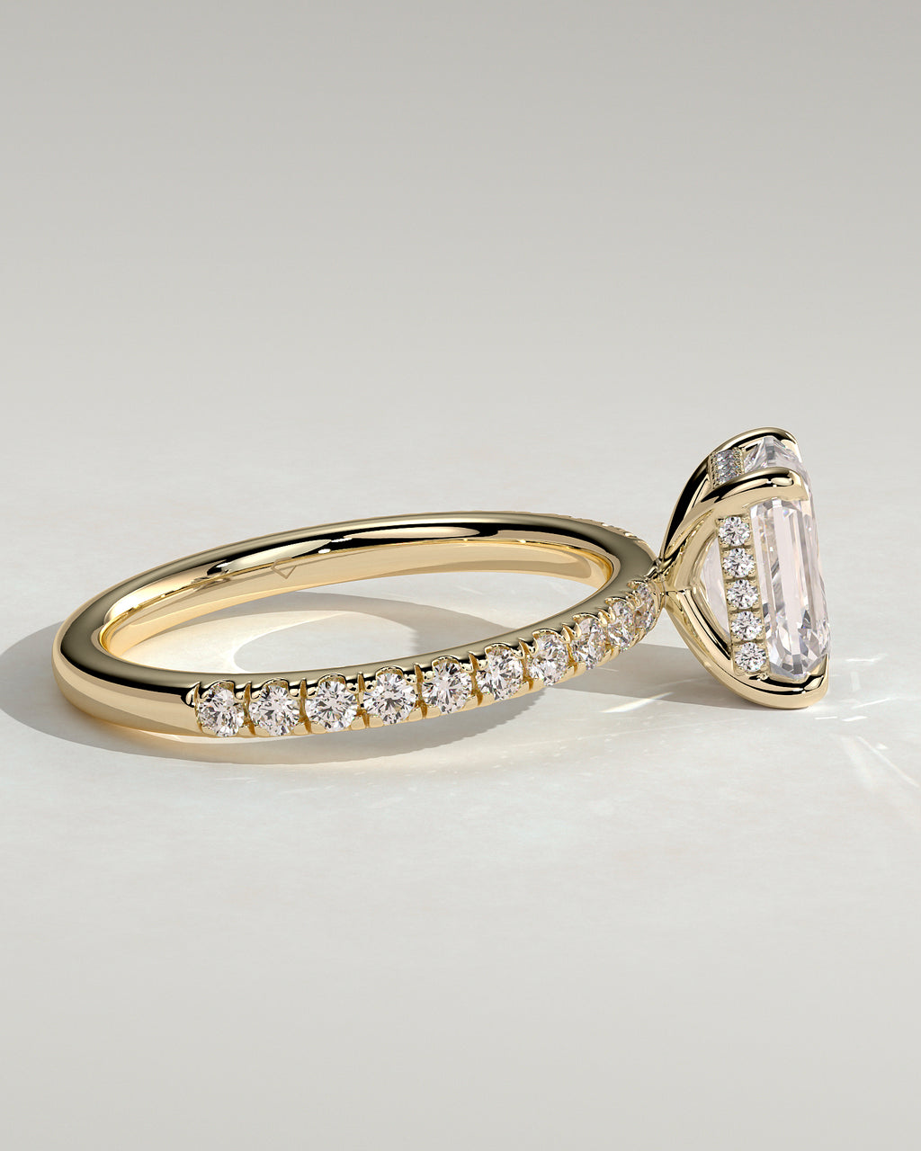 MET 0113 - 2 ct center stone - 18k Yellow Gold source reference - setting detail view