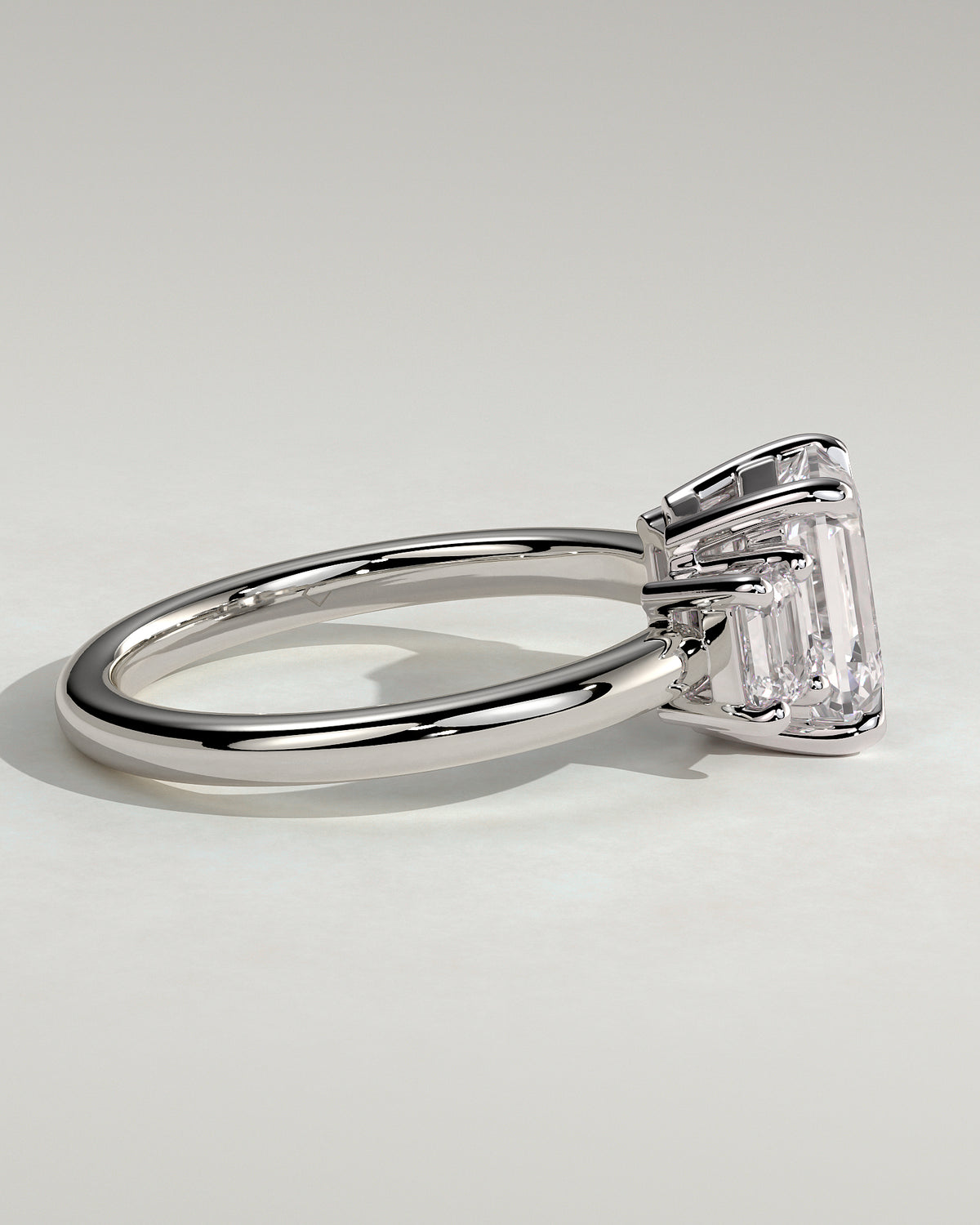 MET 0120 - 2 ct center stone - 18k White Gold source reference - setting detail view