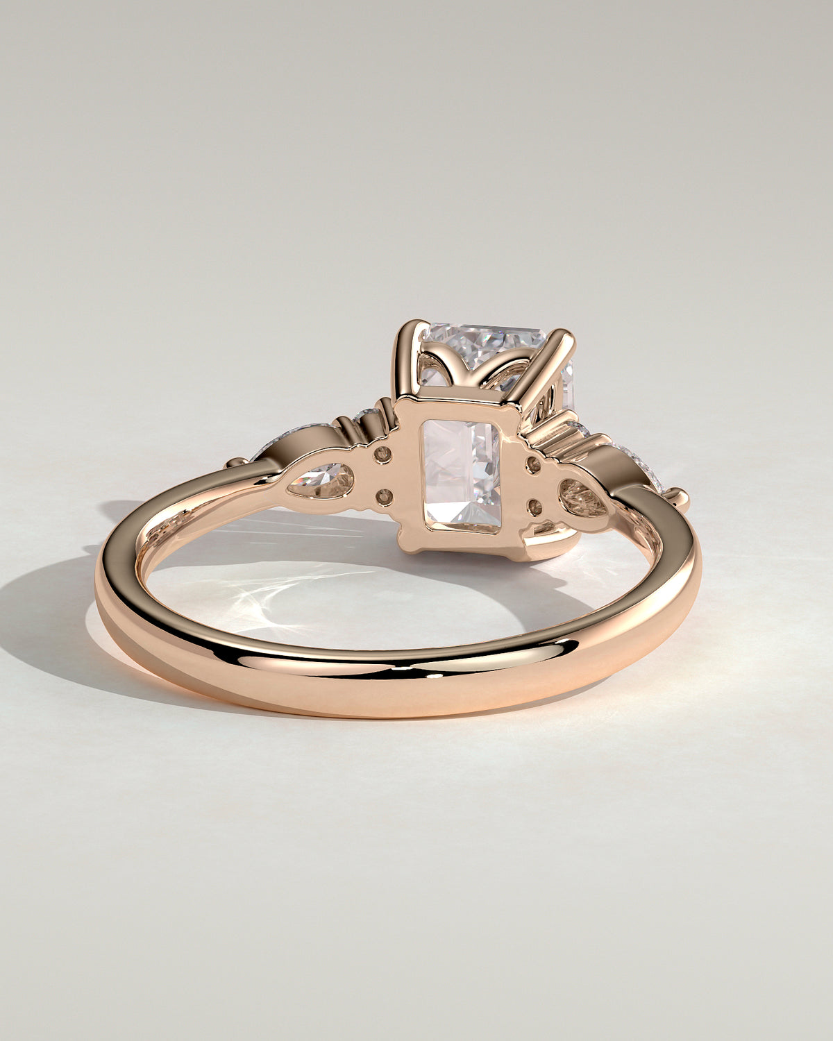 MET 0121 - 2 ct center stone - 18k Rose Gold source reference - setting detail view