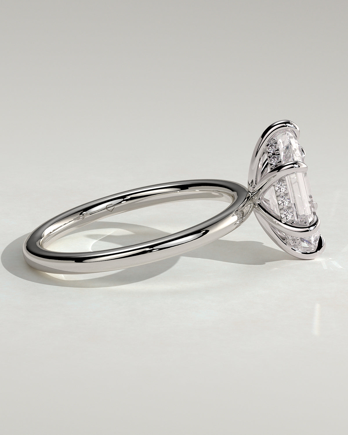 MET 0122 - 2 ct center stone - 18k White Gold source reference - setting detail view