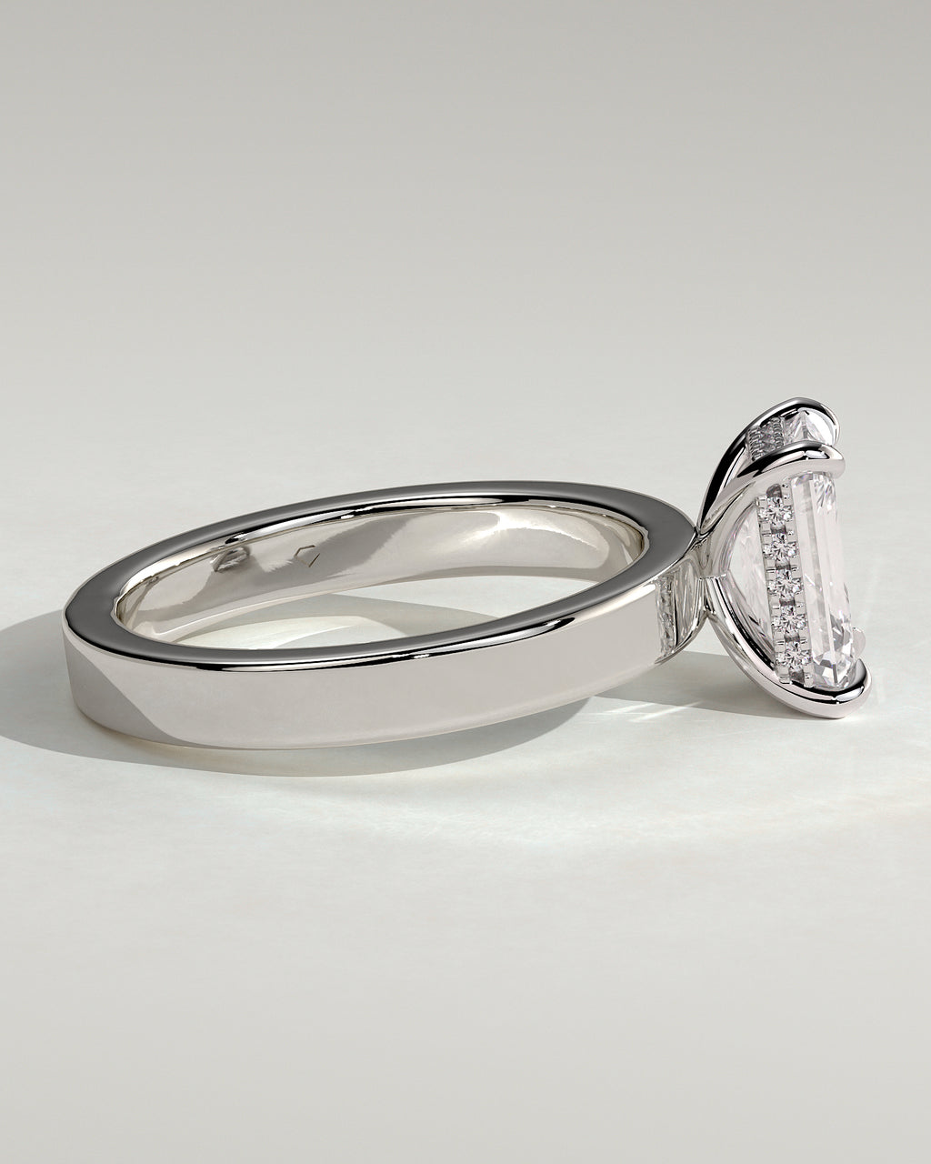MET 0129 - 2 ct center stone - 18k White Gold source reference - setting detail view