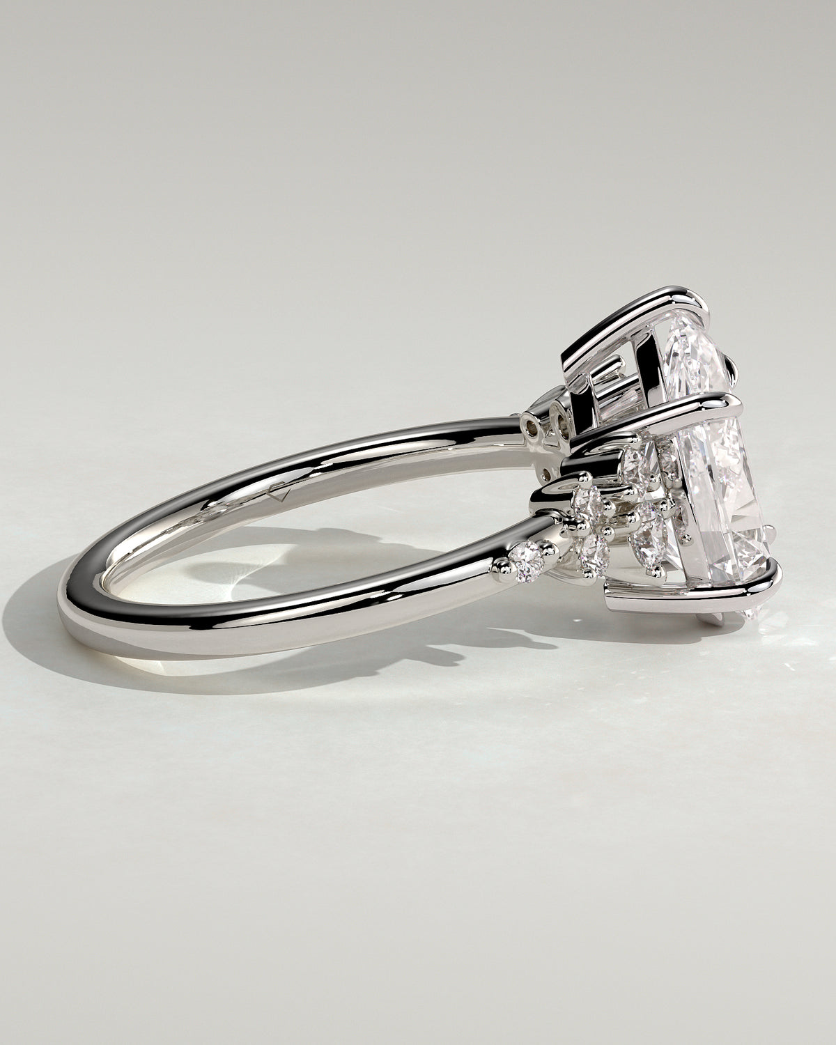 MET 0131 - 2 ct center stone - 18k White Gold source reference - setting detail view