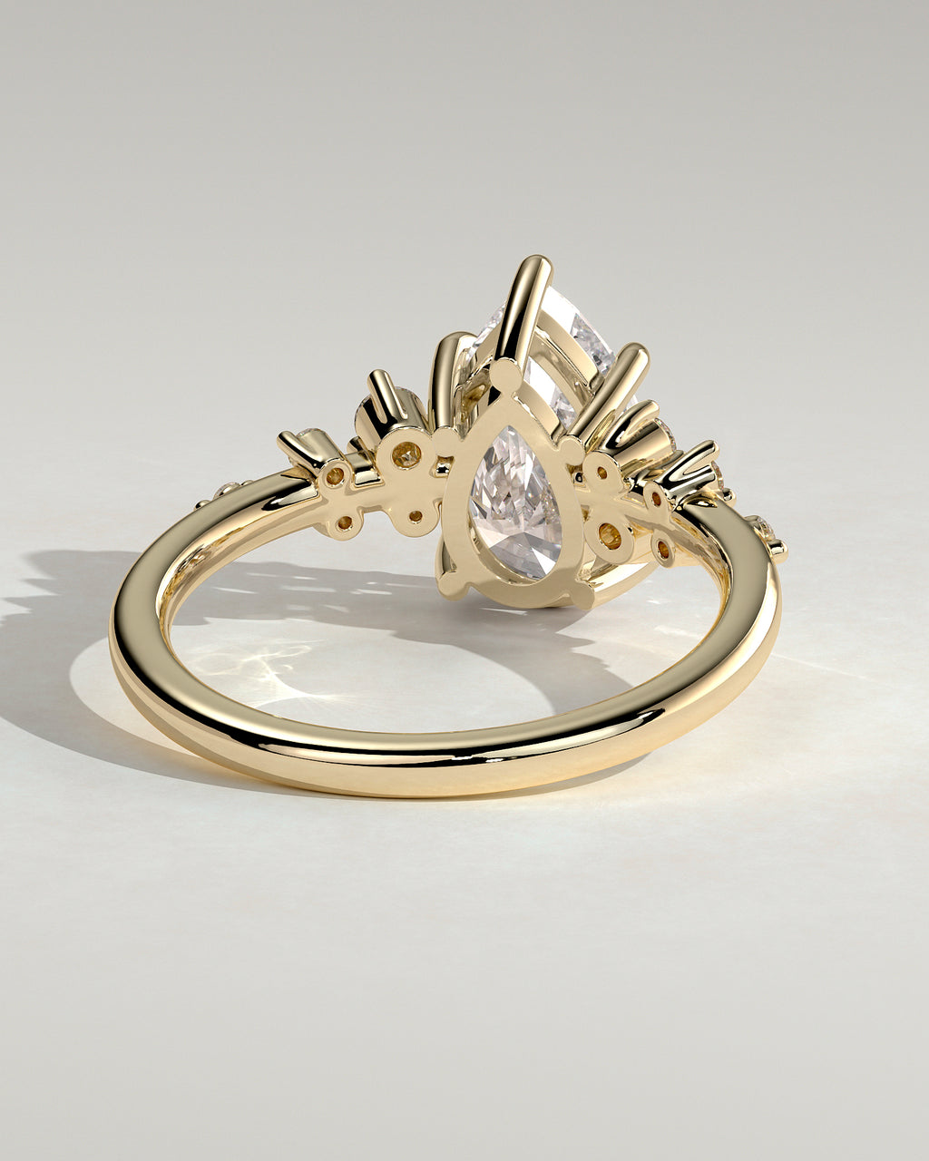 MET 0131 - 2 ct center stone - 18k Yellow Gold source reference - setting detail view