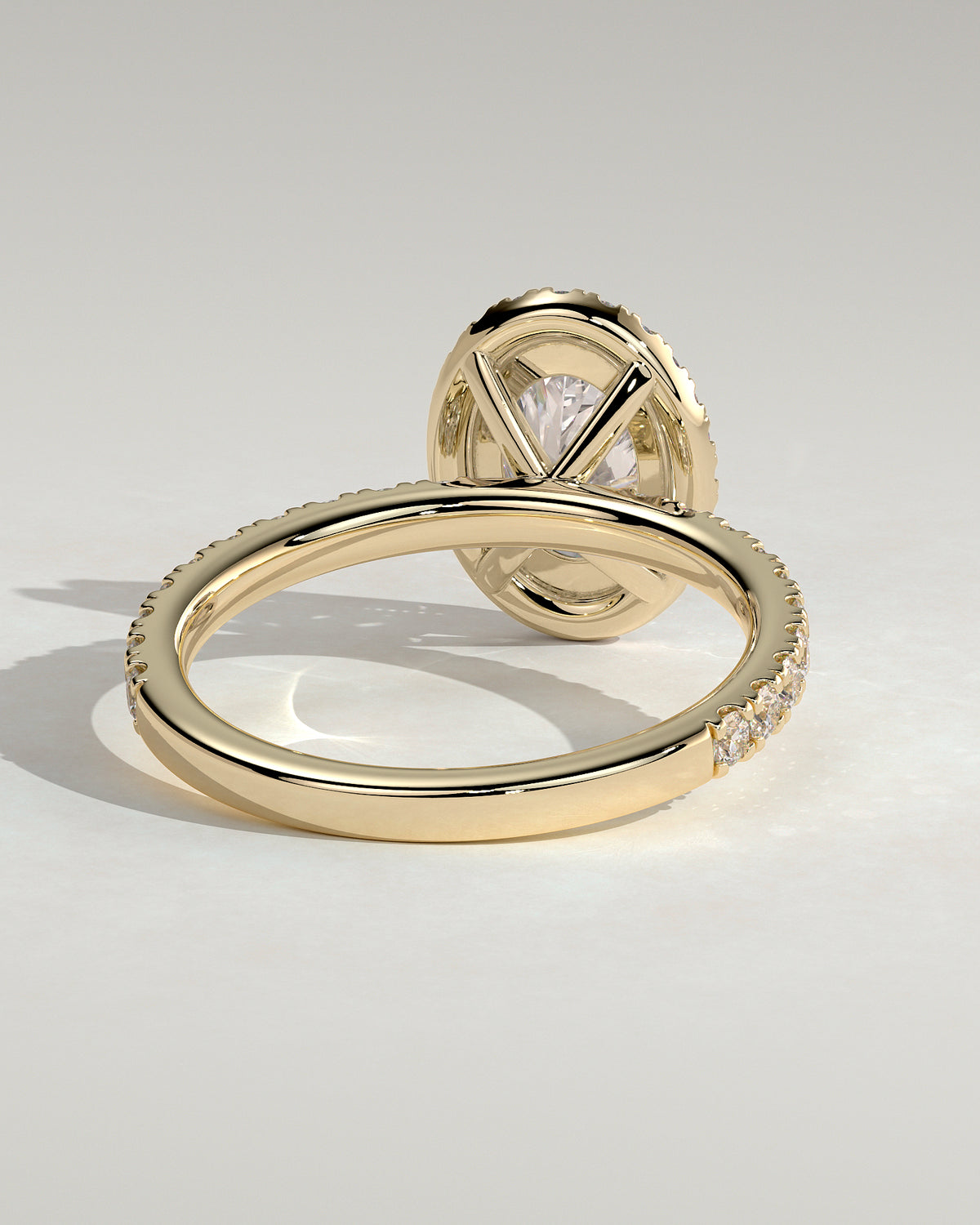 MET 0139 - 2 ct center stone - 18k Yellow Gold source reference - setting detail view