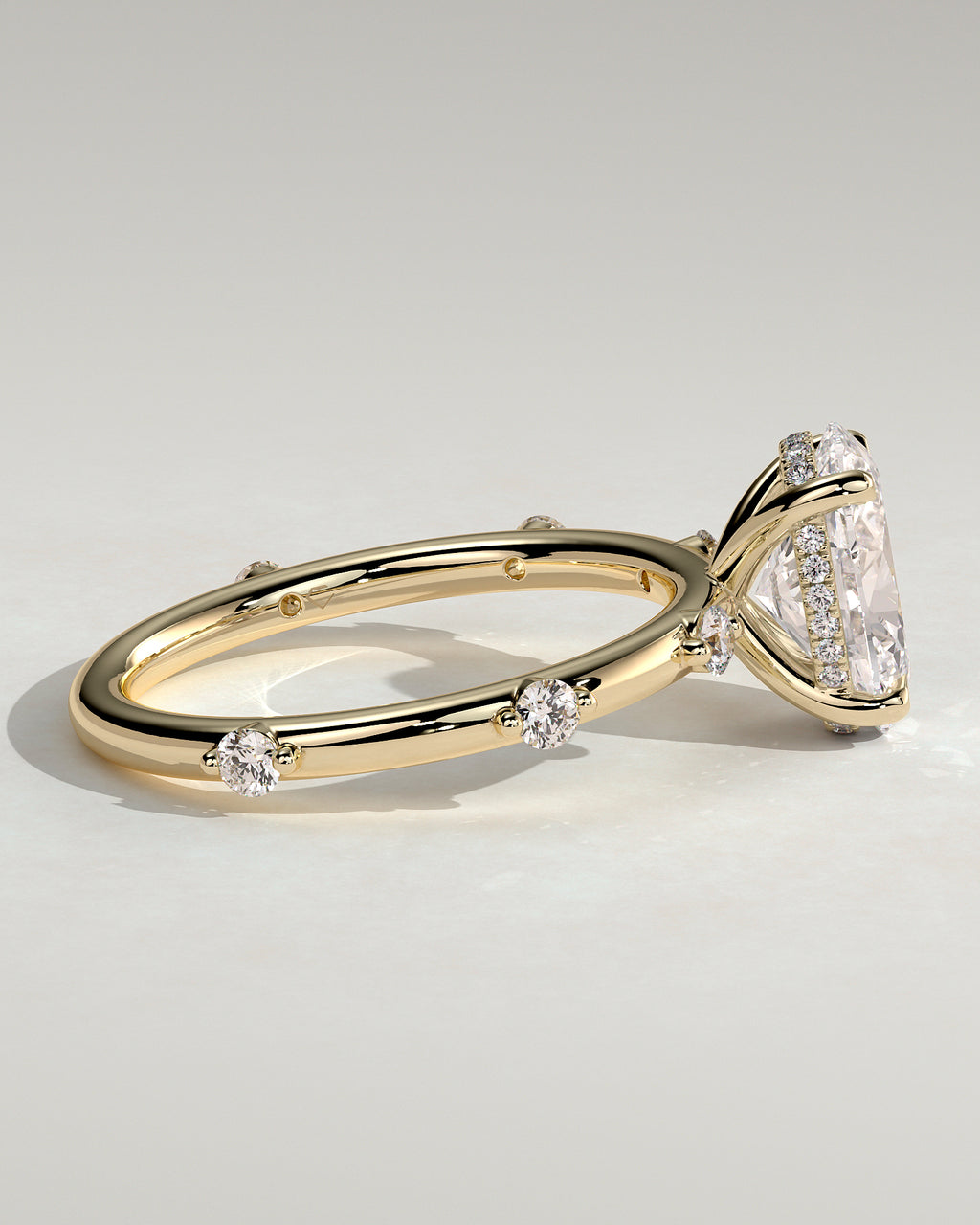 MET 0142 - 2 ct center stone - 18k Yellow Gold source reference - setting detail view