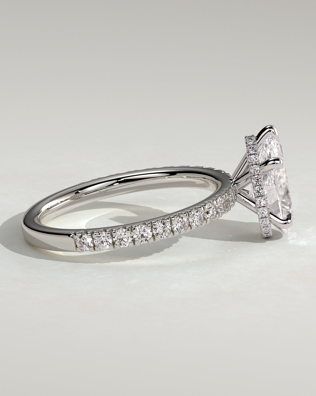 MET 0148 - 2 ct center stone - 18k White Gold source reference - setting detail view