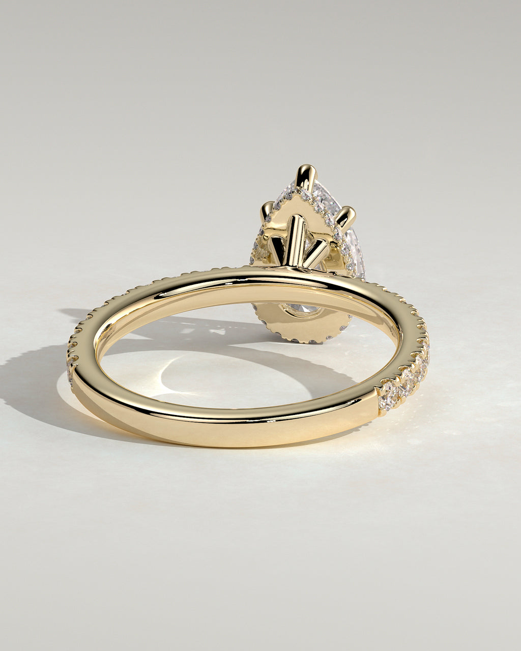 MET 0148 - 2 ct center stone - 18k Yellow Gold source reference - setting detail view