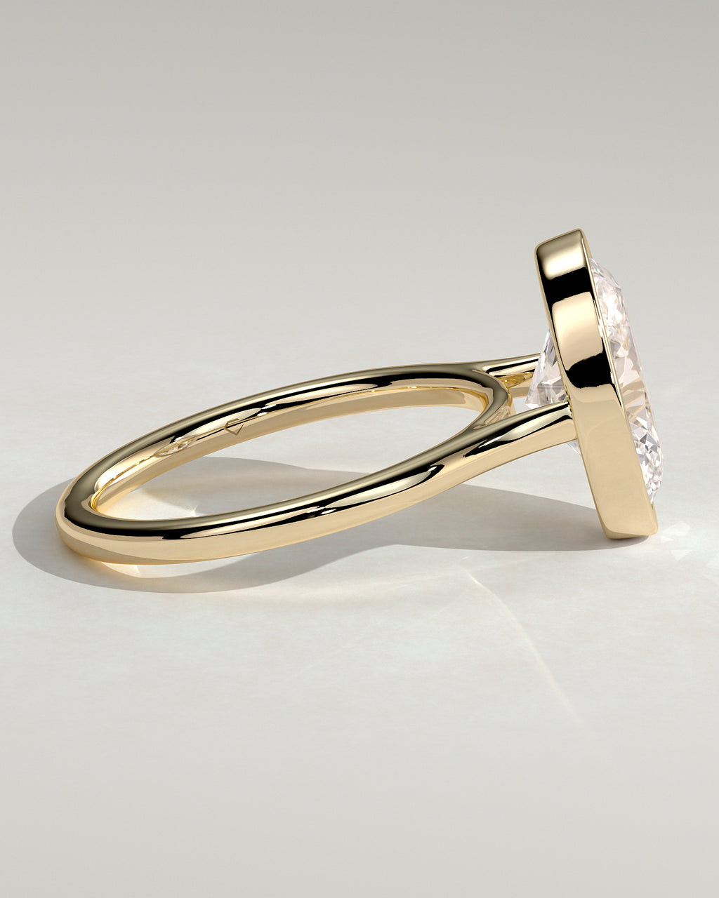 MET 0151 - 3 ct center stone - 18k Yellow Gold source reference - setting detail view