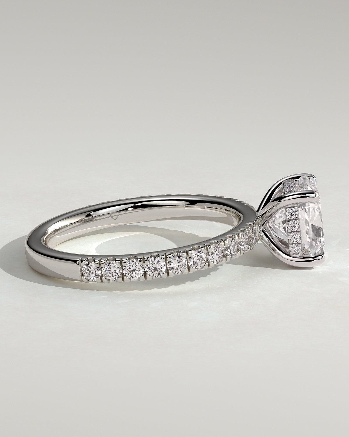 MET 0154 - 2 ct center stone - 18k White Gold source reference - setting detail view