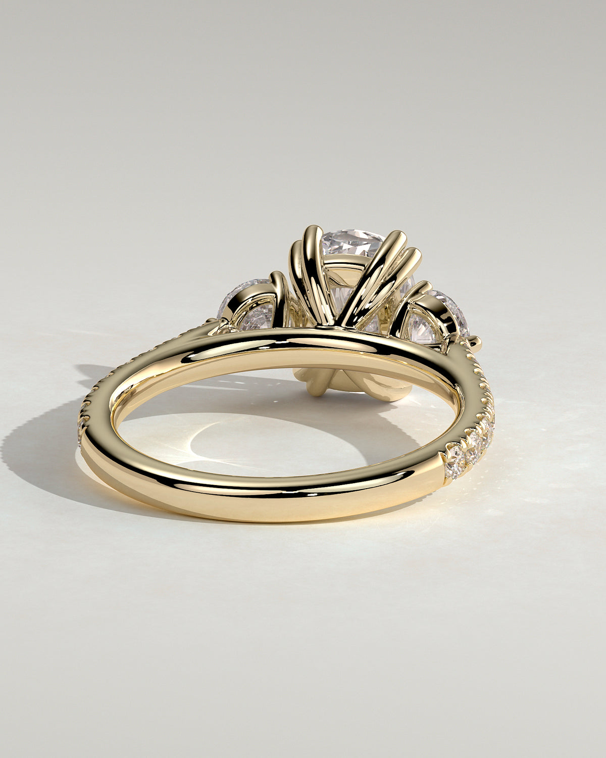 MET 0156 - 2 ct center stone - 18k Yellow Gold source reference - setting detail view