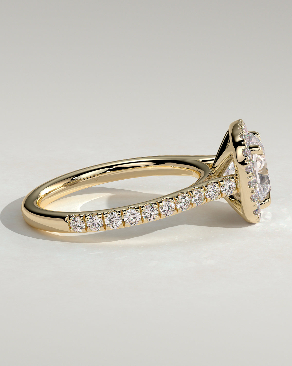 MET 0160 - 2 ct center stone - 18k Yellow Gold source reference - setting detail view