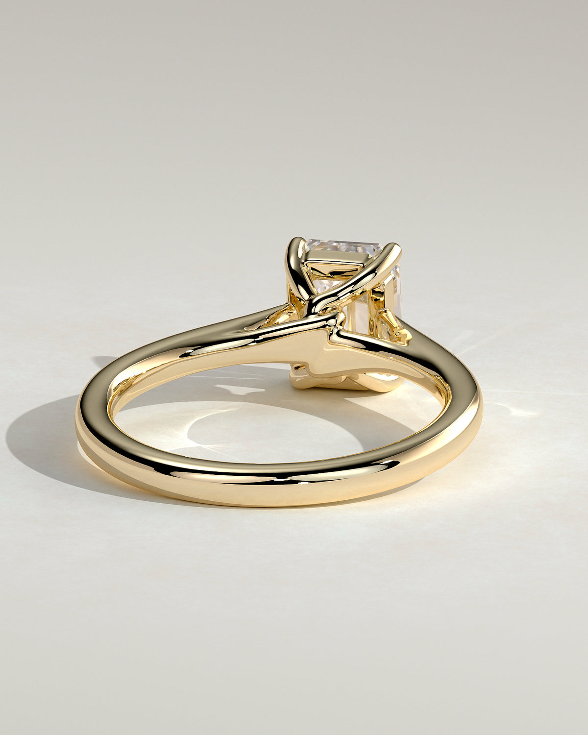 MET 0163 - 2 ct center stone - 18k Yellow Gold source reference - setting detail view