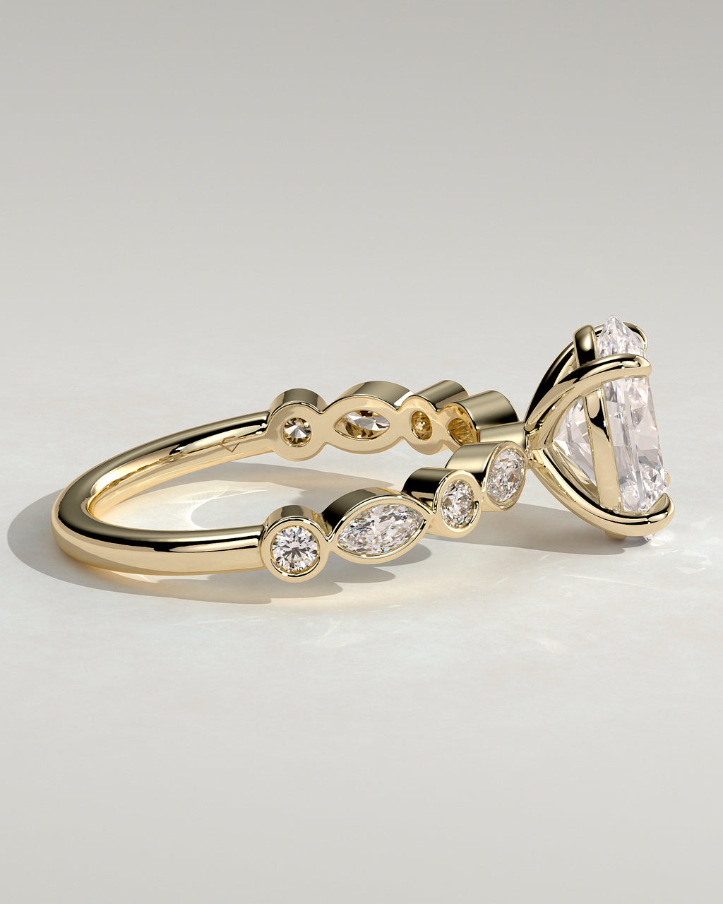 MET 0166 - 2 ct center stone - 18k Yellow Gold source reference - setting detail view