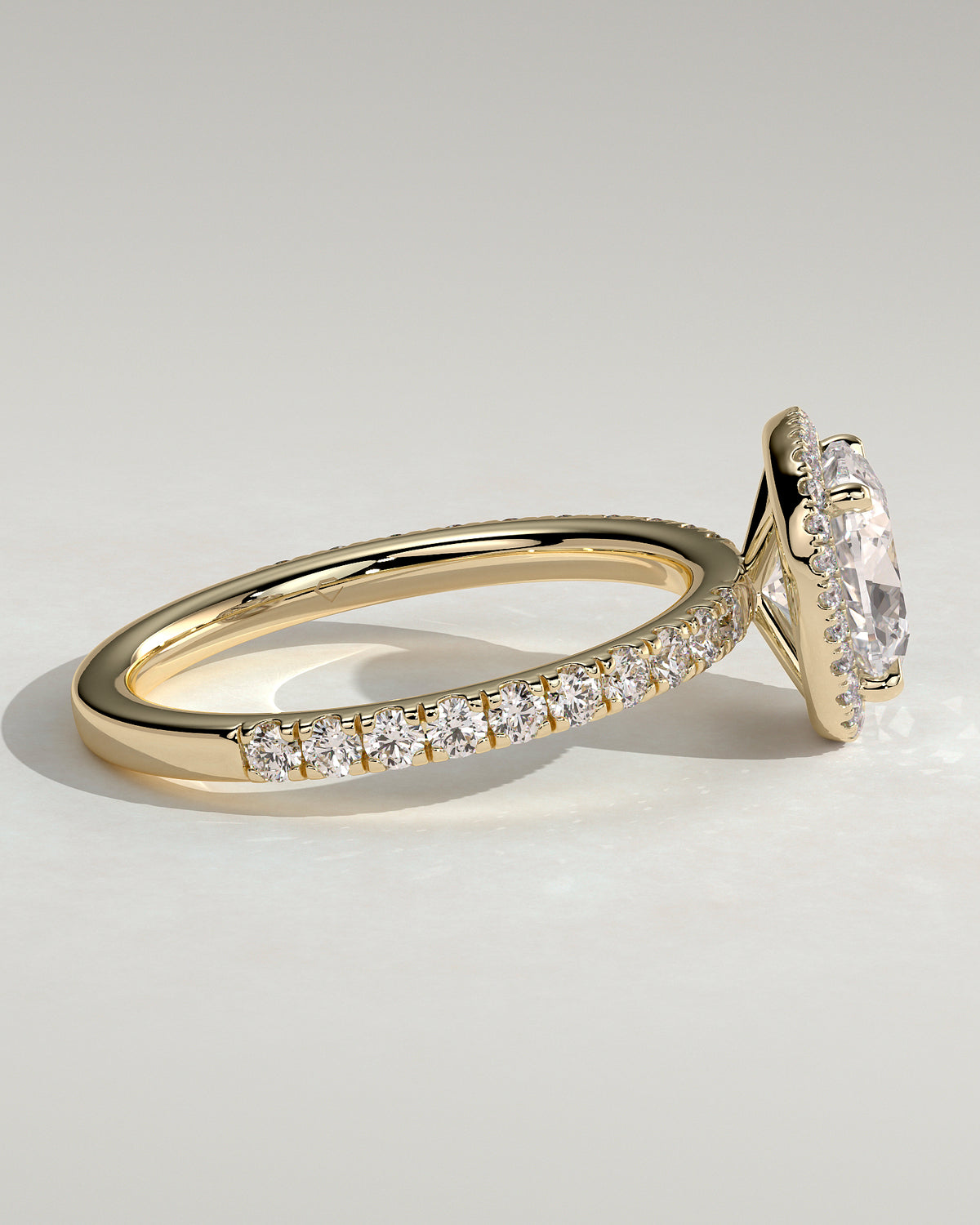 MET 0171 - 2 ct center stone - 18k Yellow Gold source reference - setting detail view