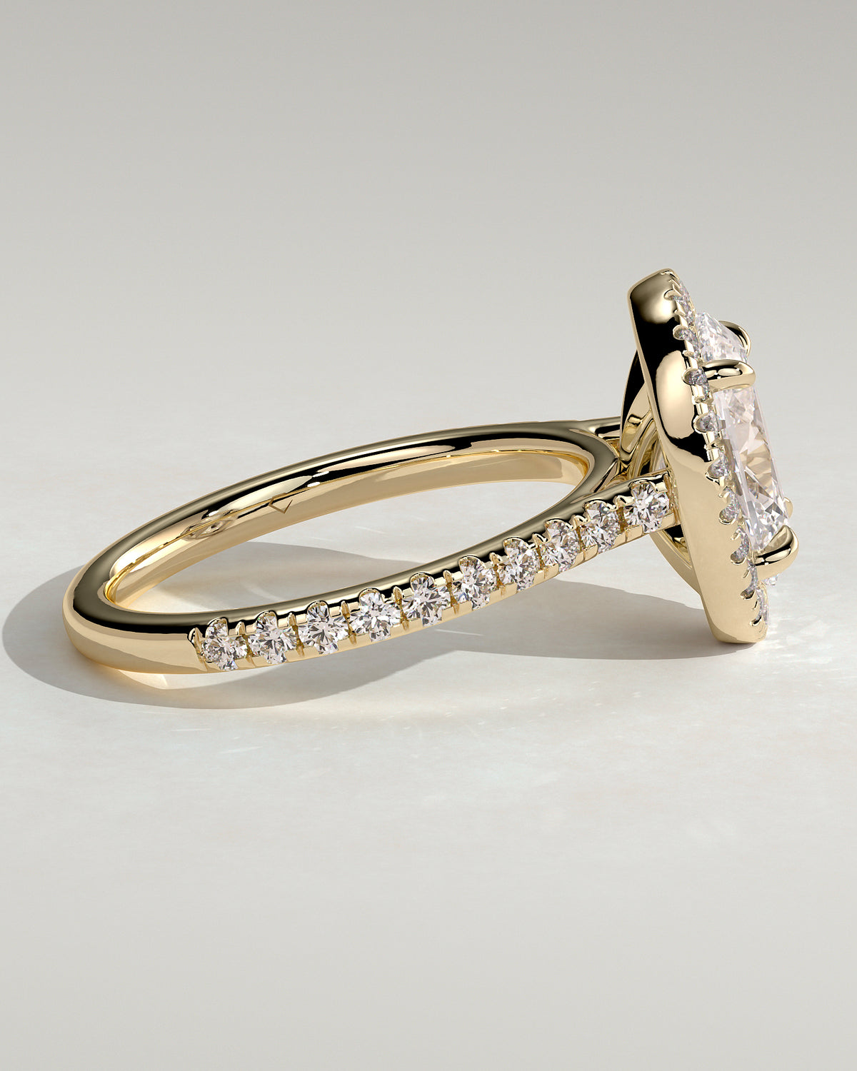 MET 0181 - 2 ct center stone - 18k Yellow Gold source reference - setting detail view