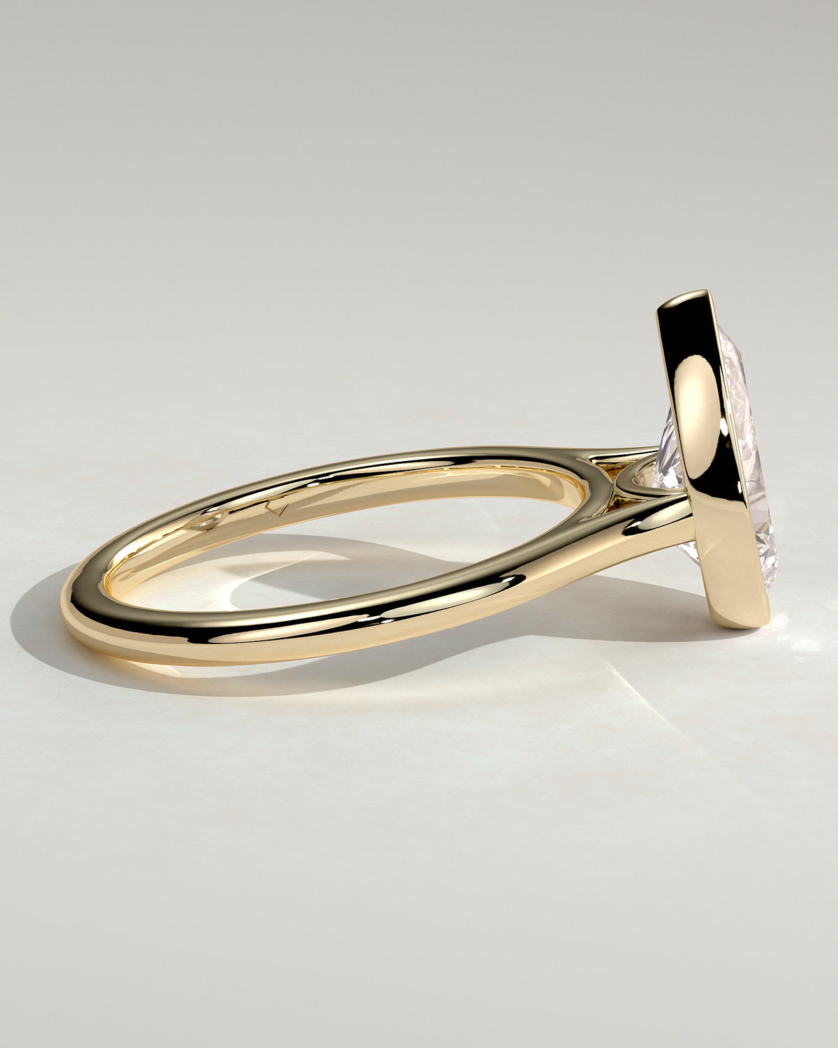 MET 0185 - 2 ct center stone - 18k Yellow Gold source reference - setting detail view