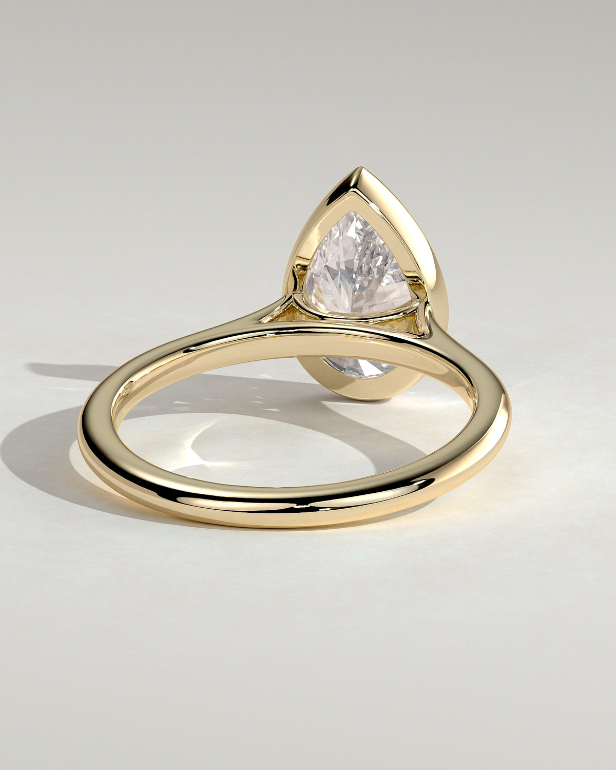 MET 0185 - 2 ct center stone - 18k Yellow Gold source reference - setting detail view