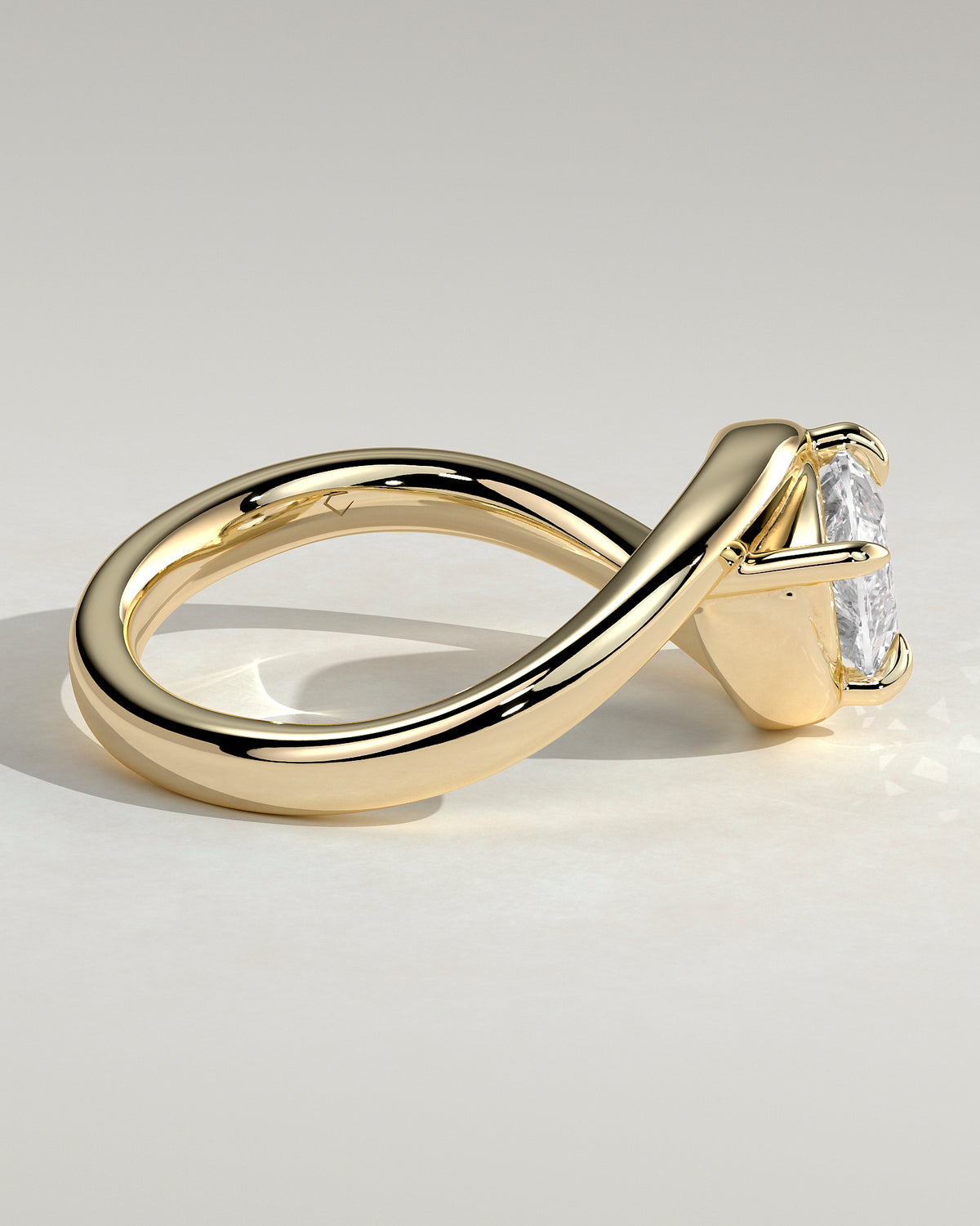 MET 0195 - 2 ct center stone - 18k Yellow Gold source reference - setting detail view