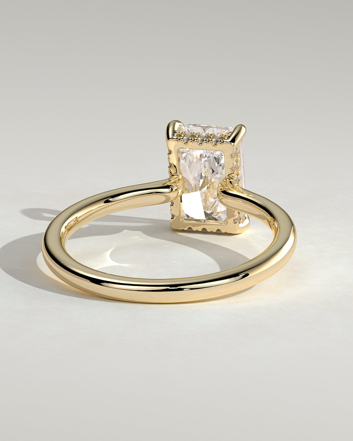 MET 0197 - 2 ct center stone - 18k Yellow Gold source reference - setting detail view