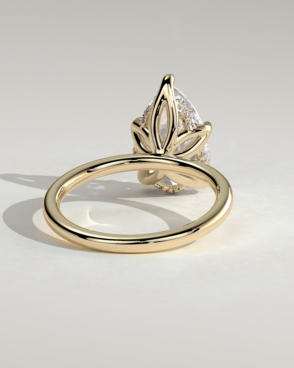 MET 0201 - 4 ct center stone - 18k Yellow Gold source reference - setting detail view