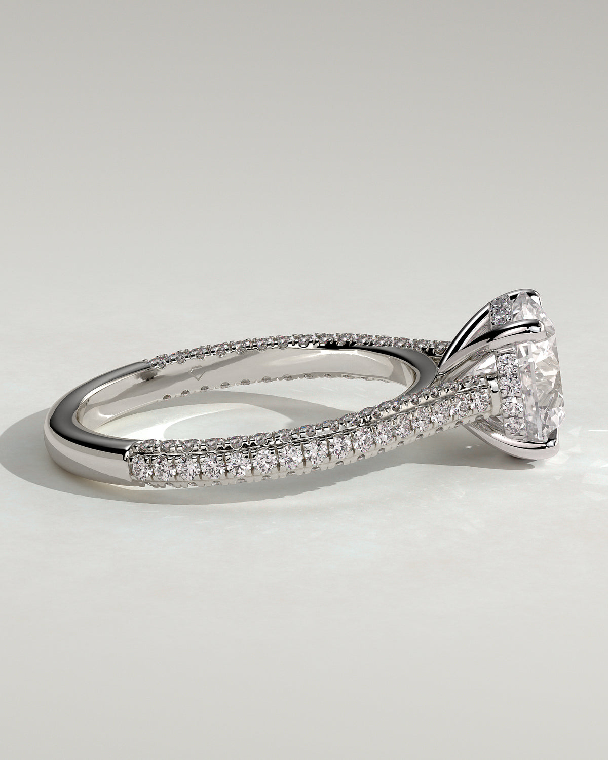 MET 0217 - 2 ct center stone - 18k White Gold source reference - setting detail view