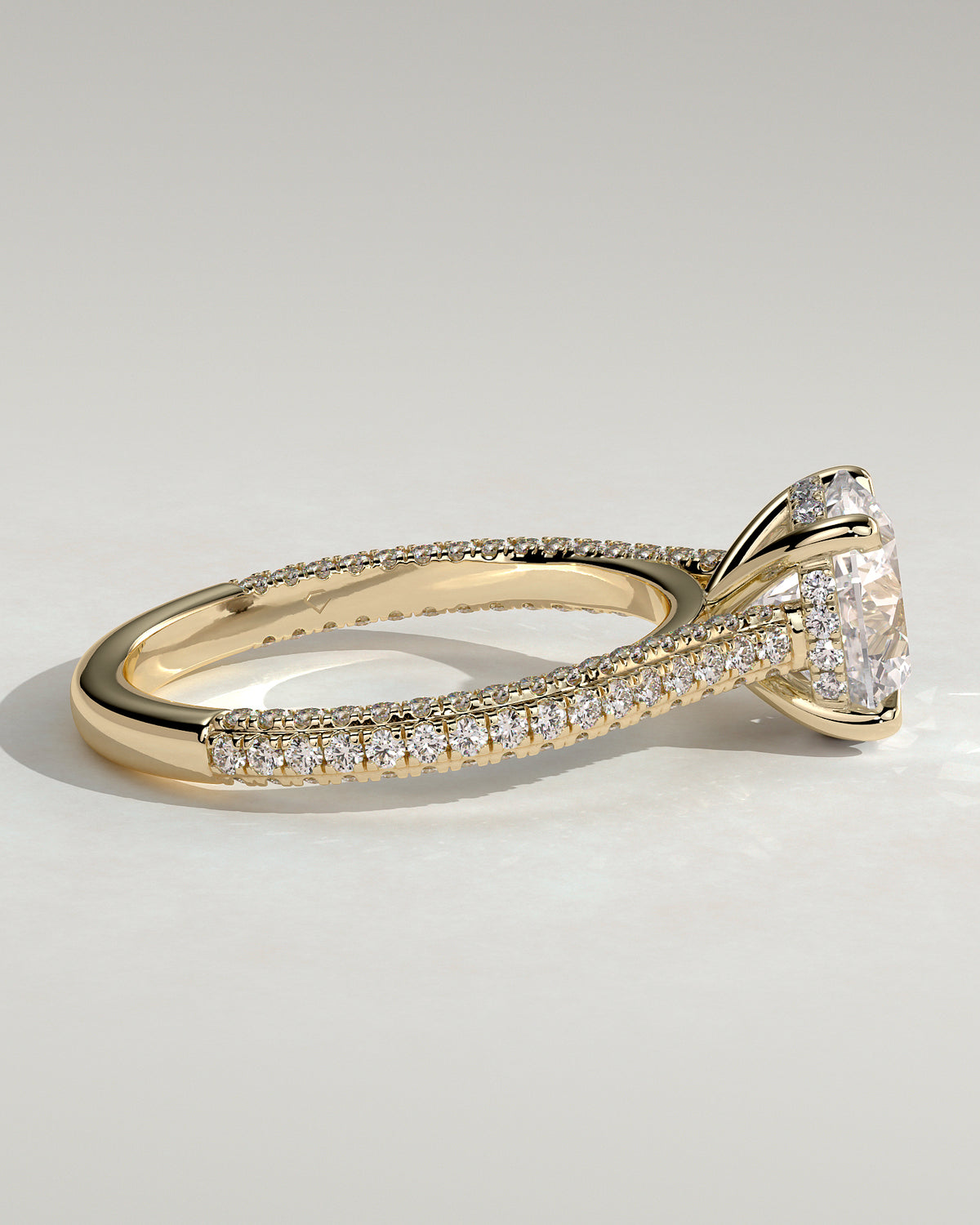 MET 0217 - 2 ct center stone - 18k Yellow Gold source reference - setting detail view