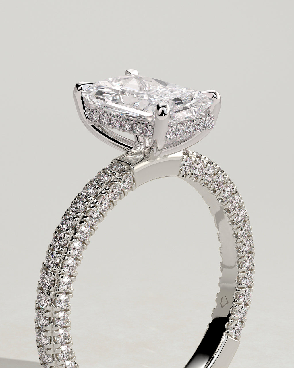 MET 0226 - 2 ct center stone - 18k White Gold source reference - setting detail view
