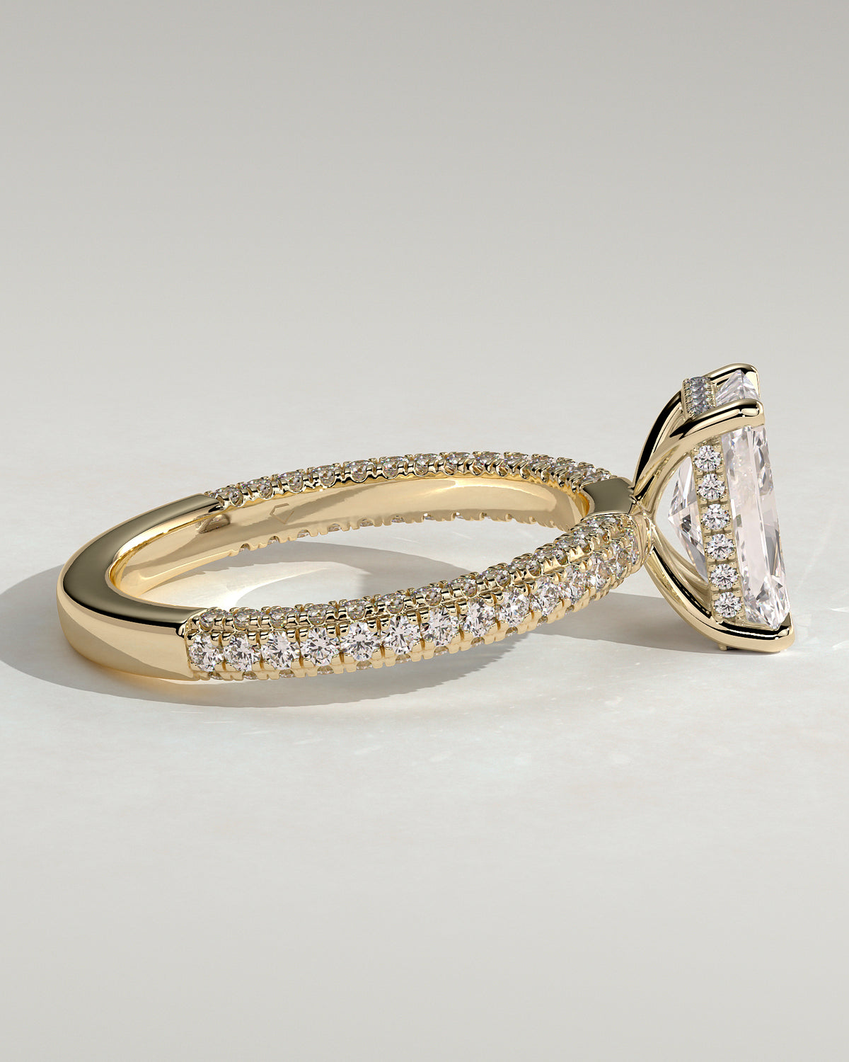 MET 0226 - 2 ct center stone - 18k Yellow Gold source reference - setting detail view