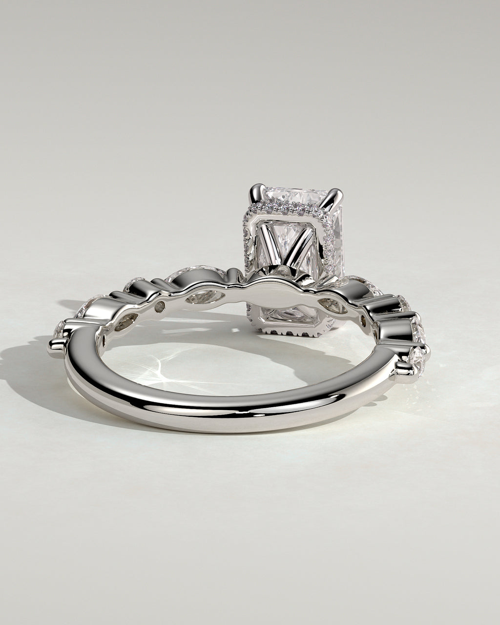 MET 0234 - 2 ct center stone - 18k White Gold source reference - setting detail view