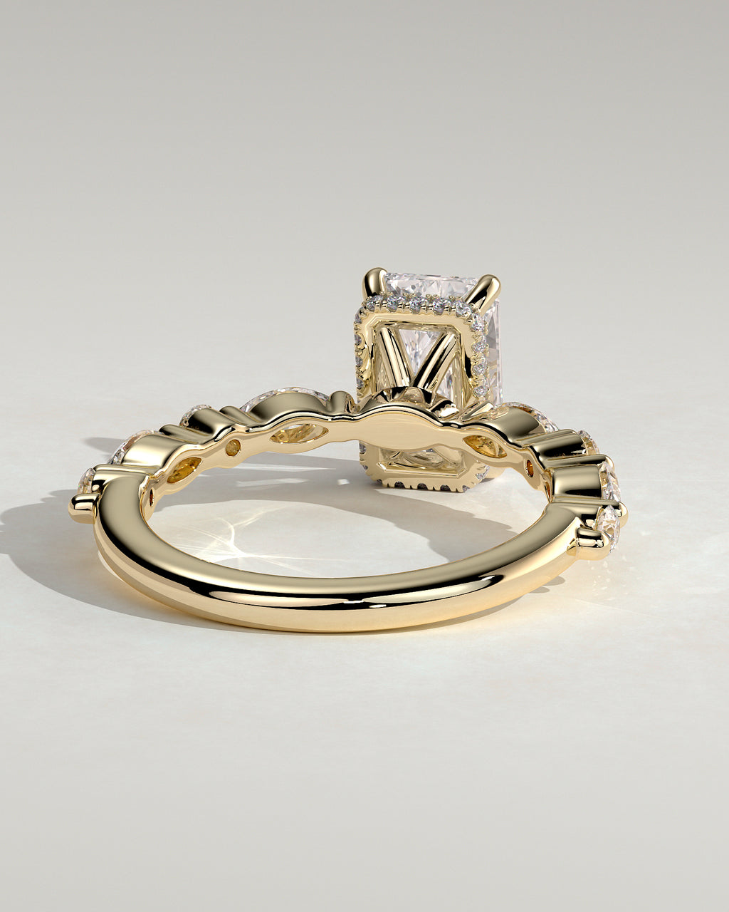 MET 0234 - 2 ct center stone - 18k Yellow Gold source reference - setting detail view