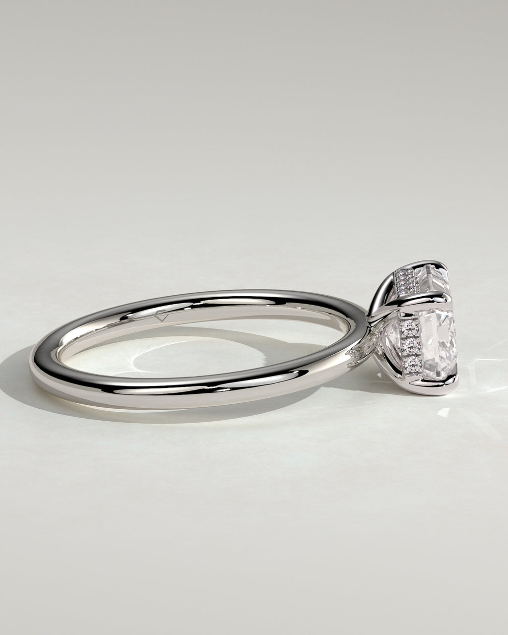 MET 0252 - 2 ct center stone - 18k White Gold source reference - setting detail view